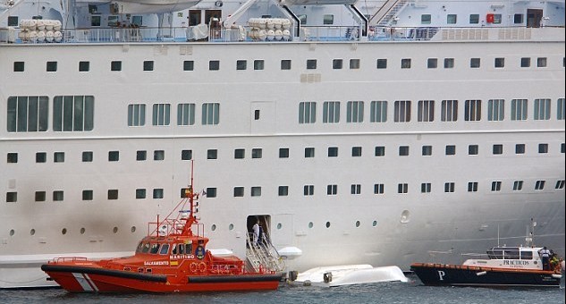 英郵輪應急演習出意外 救生艇墜海致8人死傷