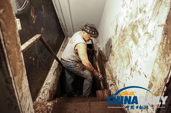 美國多地因暴雨發(fā)出洪水警報 已致1死3失蹤（圖）