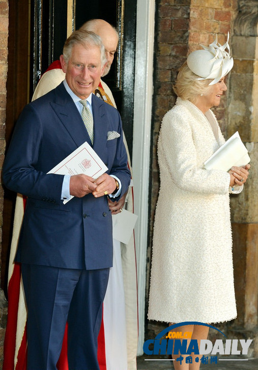 盤(pán)點(diǎn)參加喬治小王子受洗儀式皇室成員與賓客 哈里獨(dú)自現(xiàn)身