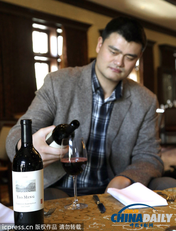 姚明最近在忙啥？宣傳自有品牌、出席希望小學(xué)典禮