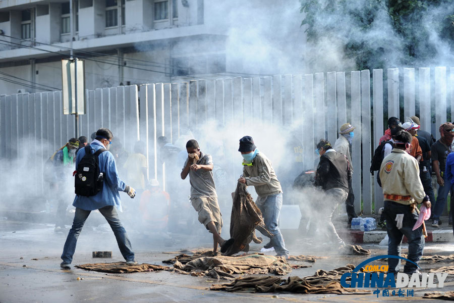 組圖：泰國(guó)大選抽簽在示威中完成 30個(gè)參選政黨到場(chǎng)