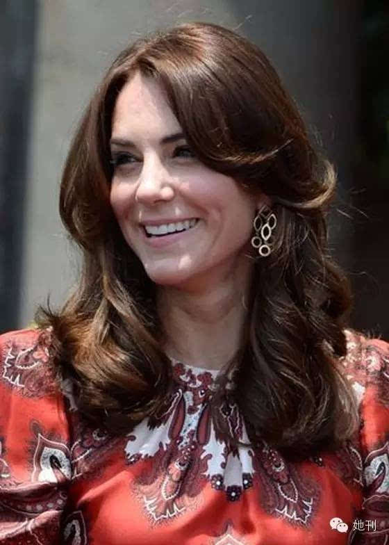 她貴比英女王，卻穿幾百塊的衣服美翻東南亞！