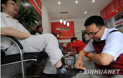 大學(xué)生自主創(chuàng)業(yè)瓶頸何在？75%有創(chuàng)業(yè)熱情僅2%行動