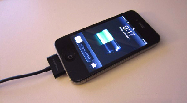 外出充電，小心“充電座盜取數(shù)據(jù)”