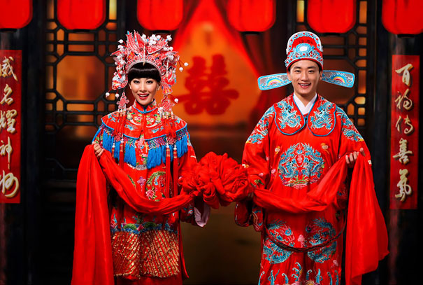 世界各地的傳統(tǒng)結(jié)婚服飾長啥樣？（組圖）