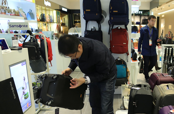 國人境外昵稱：北京鎊、中國購物狂，行走的錢包