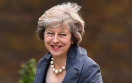 英國首相：鞋子是最愛，對鼻子不滿意
