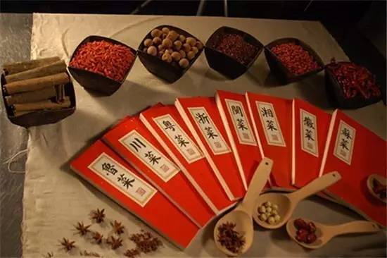 謝耳朵最愛的中餐原來是它！歪果仁眼中那些中餐的真相……