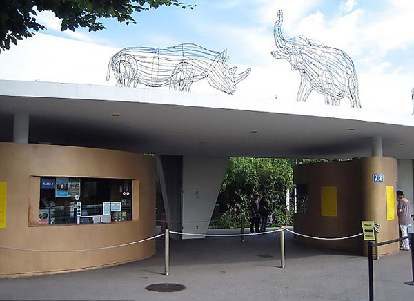 寵物不想養(yǎng)了怎么辦？瑞士人民的做法是送到動物園喂老虎!