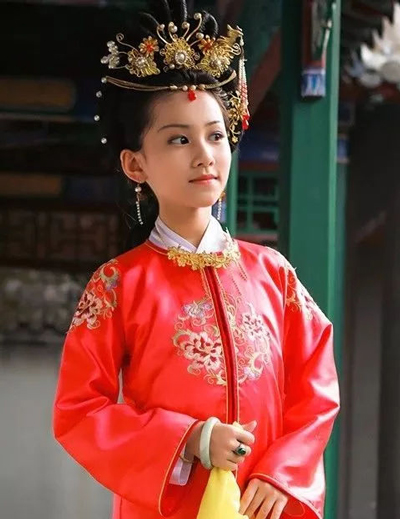 小戲骨版《紅樓夢(mèng)》演技炸裂，眼角眉梢都是戲，哪個(gè)萌娃最得你心？