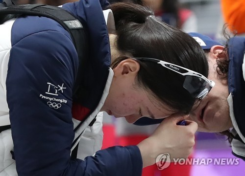 韓國隊(duì)內(nèi)訌：速滑女將嘲諷孤立隊(duì)友 57萬民眾請(qǐng)?jiān)笇⑵溟_除