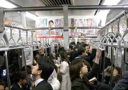 日本：十大不當(dāng)乘車(chē)行為 大聲說(shuō)話居首