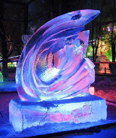 Int'l ice sculpture contest held in NE China's Harbin