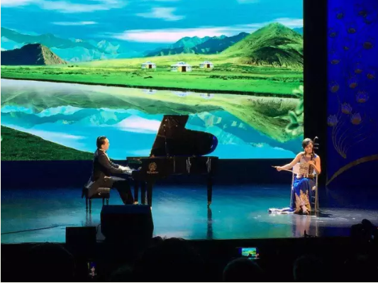 上?；顒又芰咙c紛呈