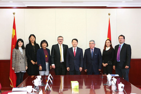 Delegation of International University of Santa Cruz in Bolivia visits DRC