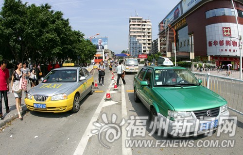 榕火車站的士專用道擴(kuò)容改造　既可上客也可下客