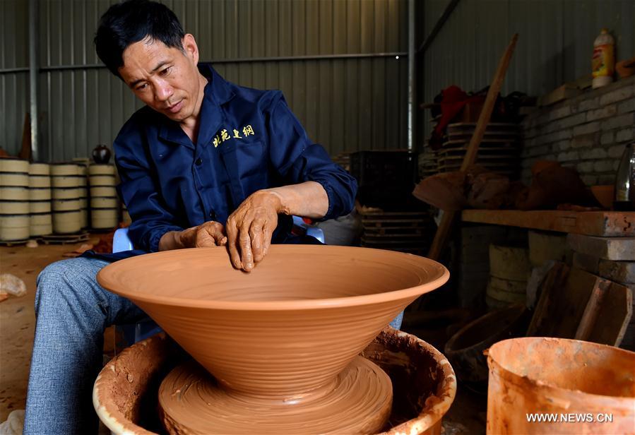 Technique of making Jianzhan porcelain
