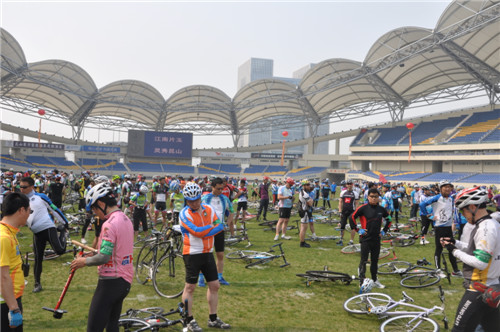 Bicycle-riding activity launches in Kunshan