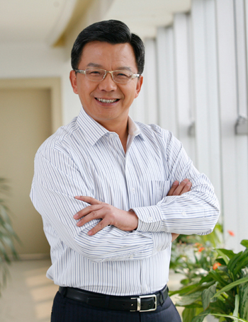 真才基：科技自信托起電信強(qiáng)國夢