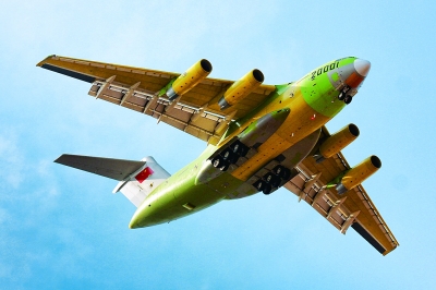 我國自主發(fā)展的運(yùn)―20大型運(yùn)輸機(jī)首次試飛圓滿成功