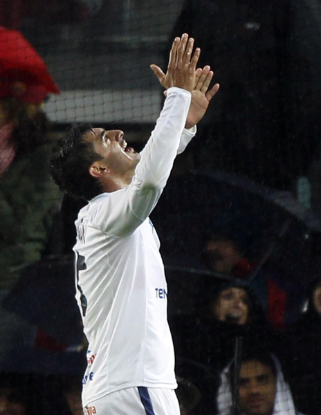 巴塞羅那雨中4:1擊退特內(nèi)里費 取得主場10連勝