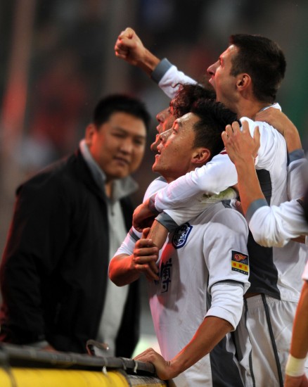 中超：天津完勝闖入亞冠 保級(jí)大戰(zhàn)末輪打響