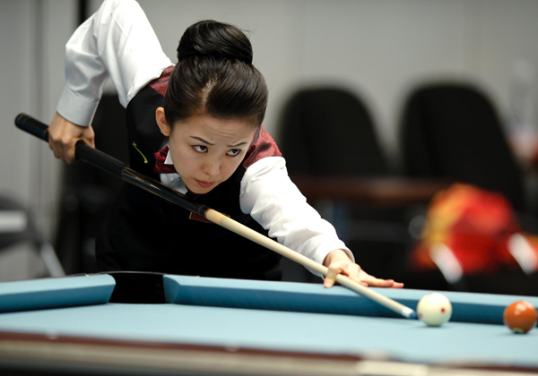 美麗臺(tái)球：潘曉婷vs車俞嵐