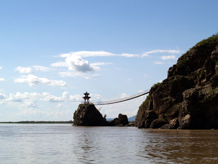 黑龍江省同江市推動口岸經(jīng)濟強筋壯骨<BR>