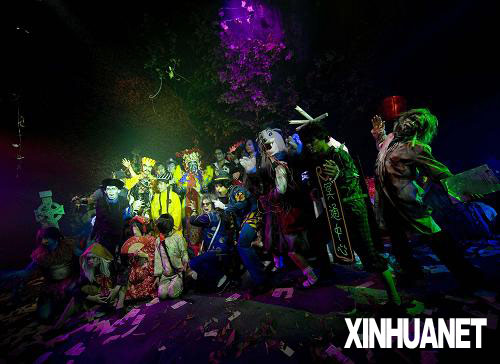 香港海洋公園“游魂野鬼”為萬(wàn)圣節(jié)預(yù)熱(組圖)