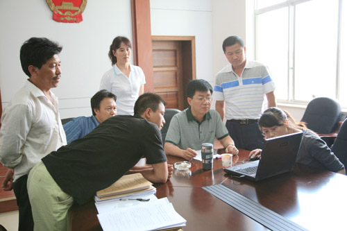 把矛盾化解在訴訟中——云南紅河中院調(diào)解千畝土地承包糾紛案紀(jì)實