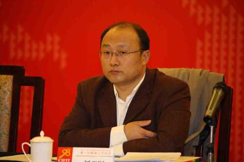 劉亞軍:推動跨國投資提振經濟